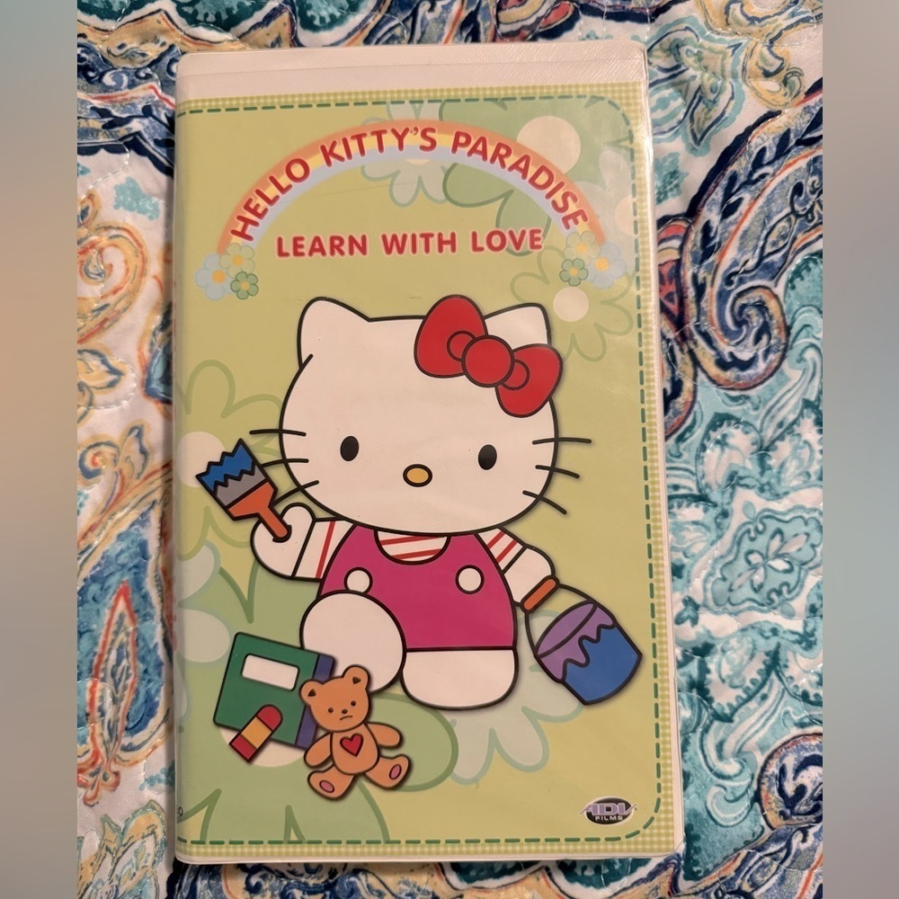 Vintage Hello Kitty’s Paradise Learn With Love VHS